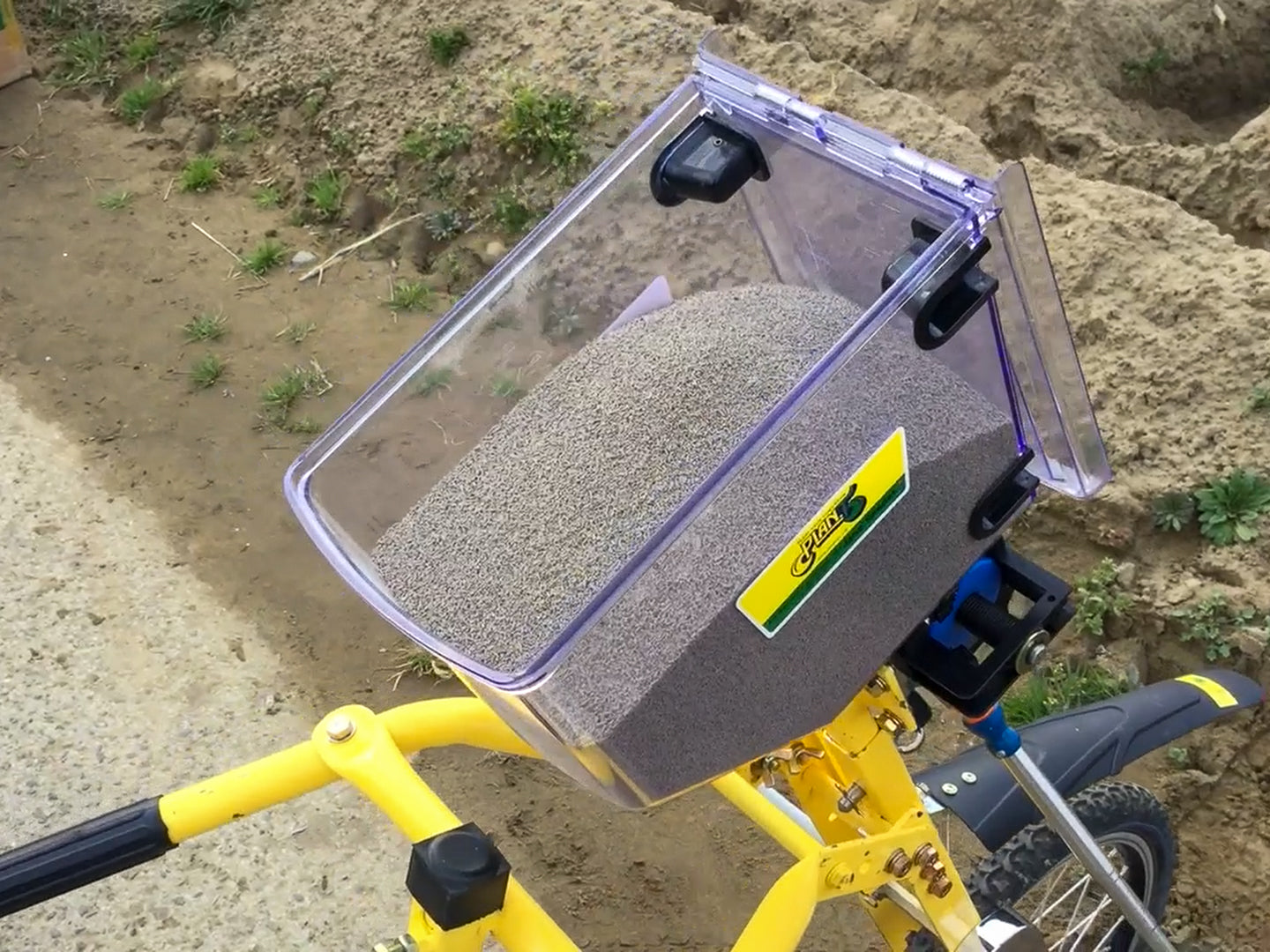 人力粒剤散布機 散布らっく